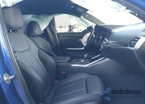 2021 BMW 330I z USA, uszkodzony, nr VIN 3MW5R1J07M8B47313